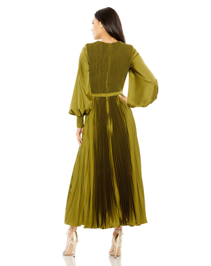 Long Sleeve High Neck Heat Pleated Dress